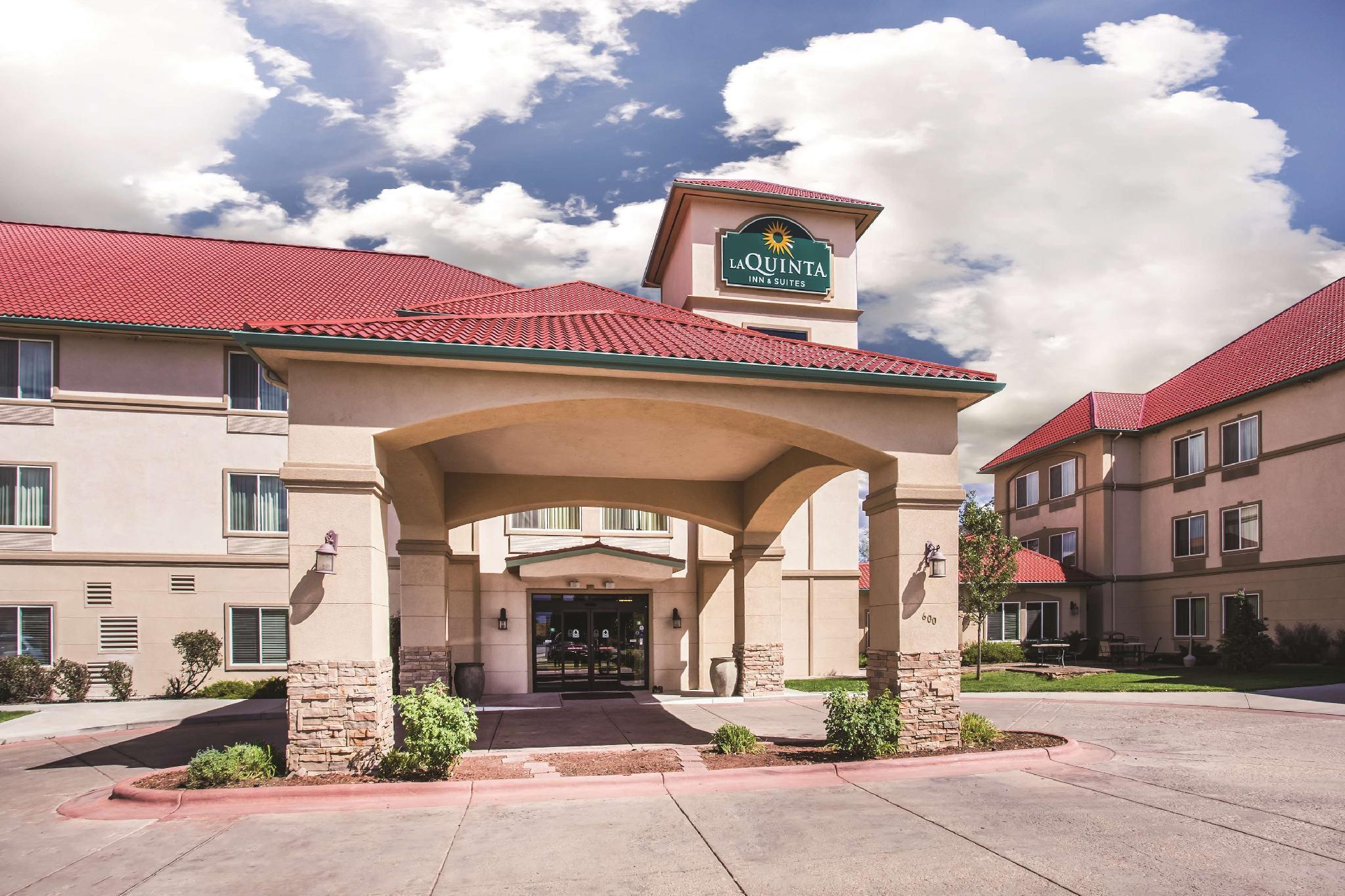 La Quinta By Wyndham Rifle Hotel Exterior photo